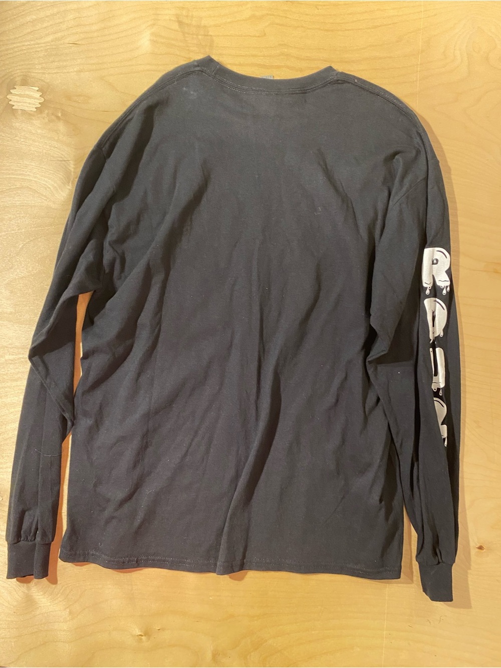 Custom Ink Black "Back to the 90's" Graphic Long Sleeve Tee XL (SC) - Picture 12 of 12